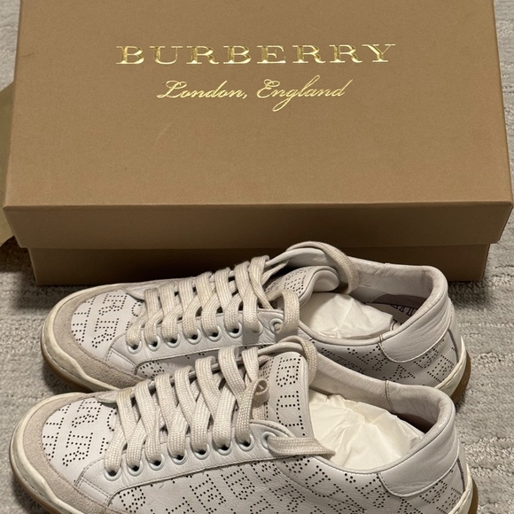 Burberry Women's Timsbury Perforated Leather Sneakers, White, Size 36.5 - Picture 7 of 9